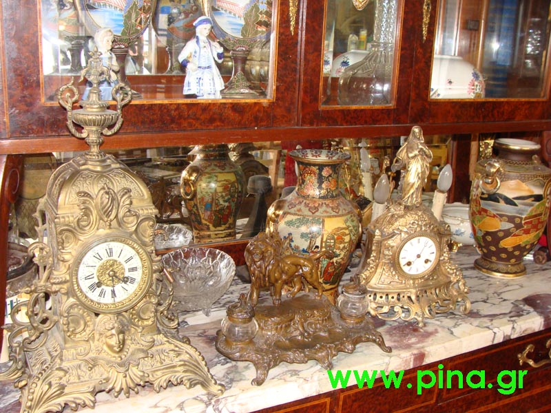 Antiques from bric buy Thissio